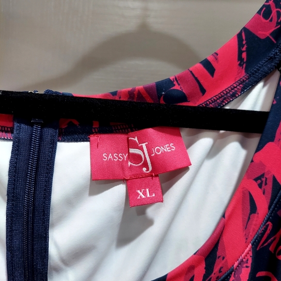 Original SJ Queen Maxi w/style idea pictures. Rare RTW FIND. - Picture 10 of 11